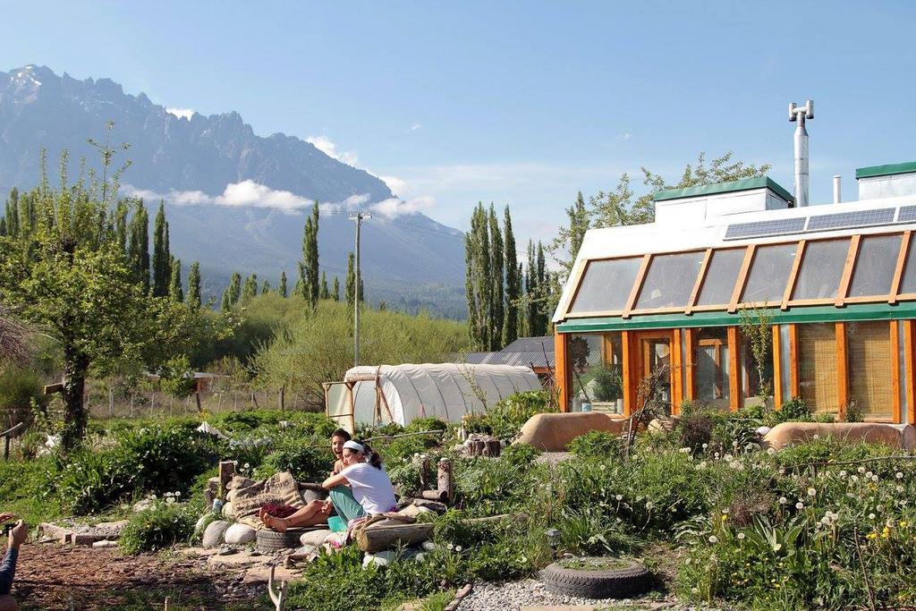 Earthship Patagonia Eco Accommodations El Bolsón Esterno foto